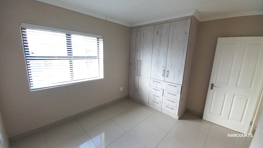 To Let 2 Bedroom Property for Rent in Lansdowne Western Cape